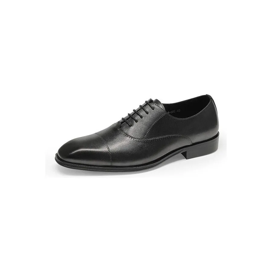 Altrique Timeless Lace-Up Allure