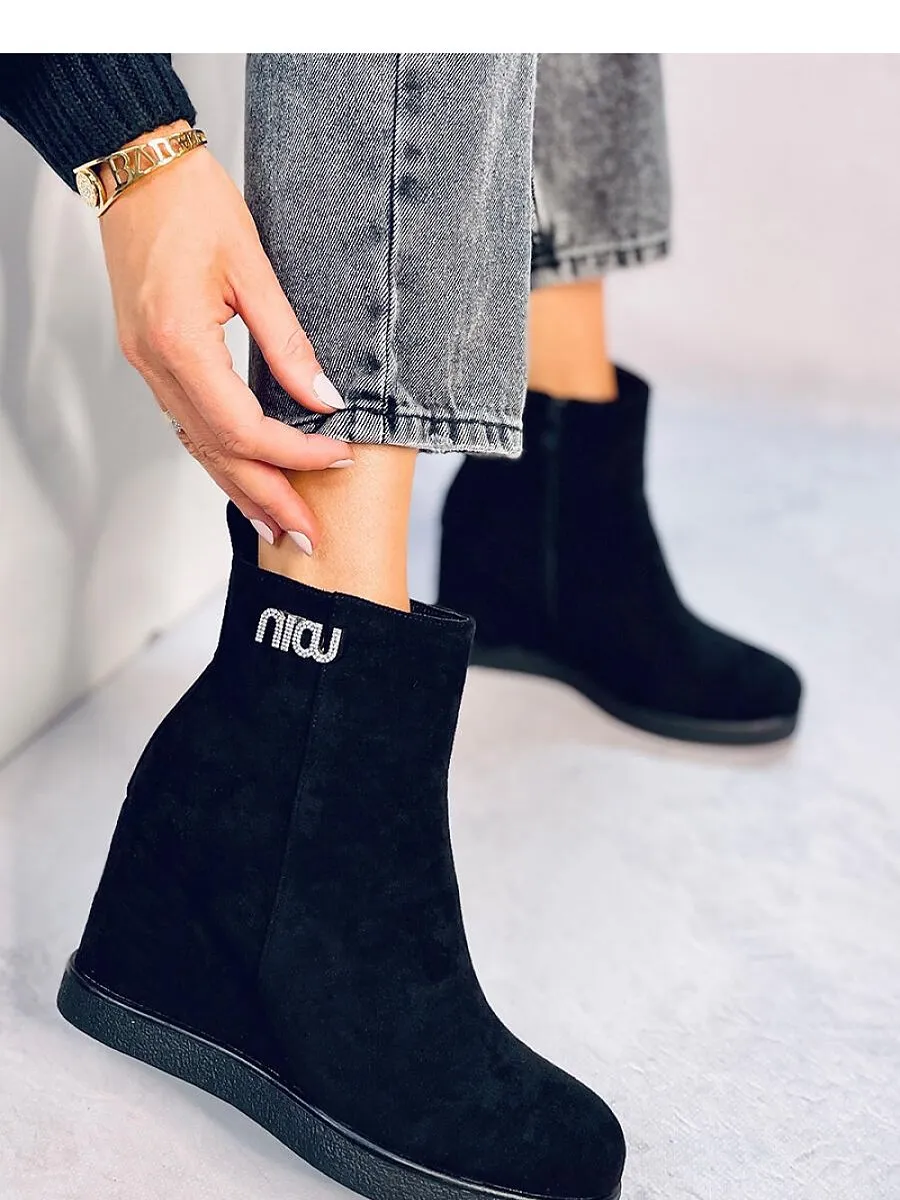 Buskin boots model 188747 Inello