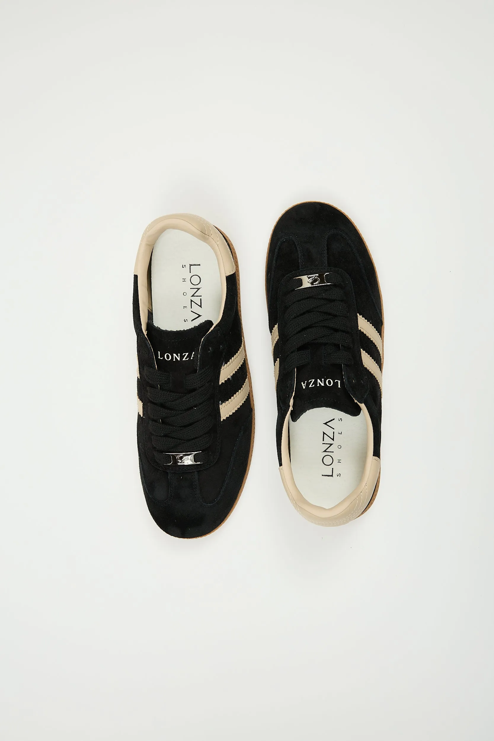 Delta Retro Black