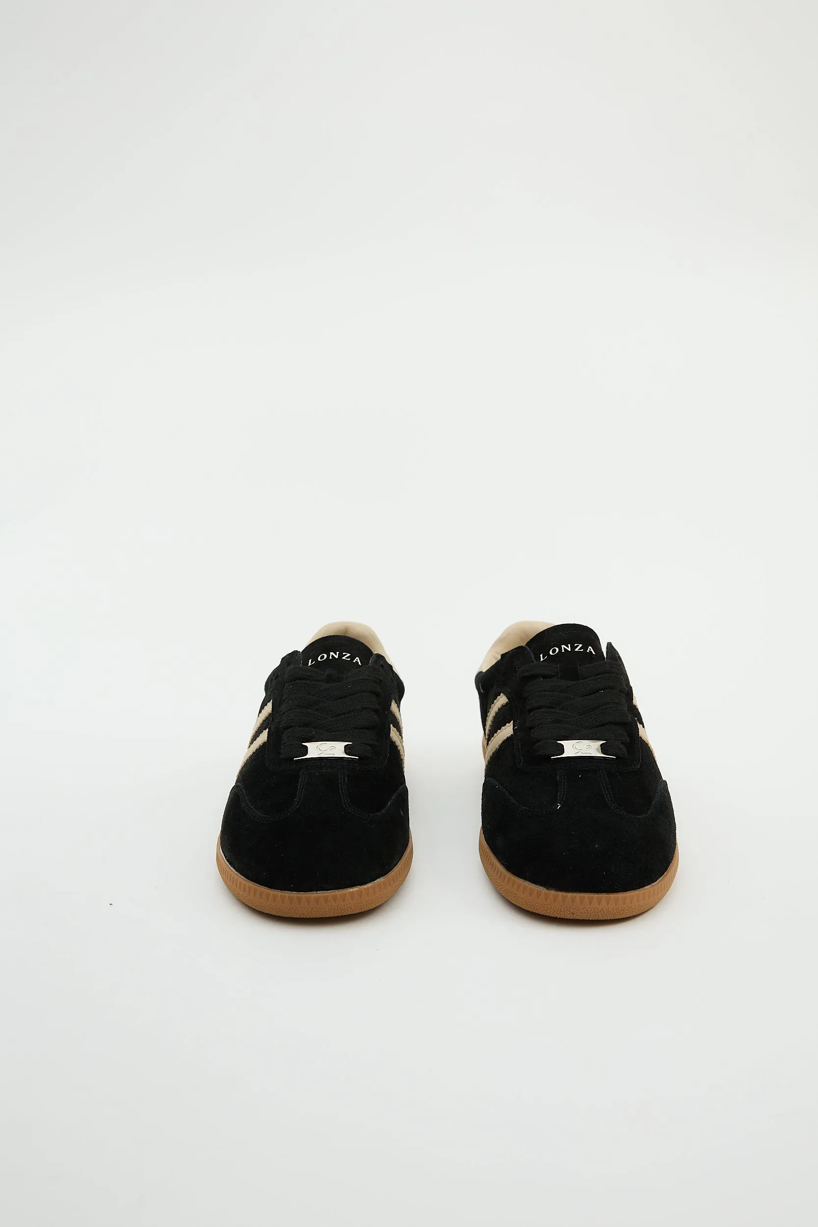 Delta Retro Black