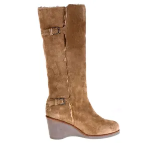 Fur-lined wedged boot