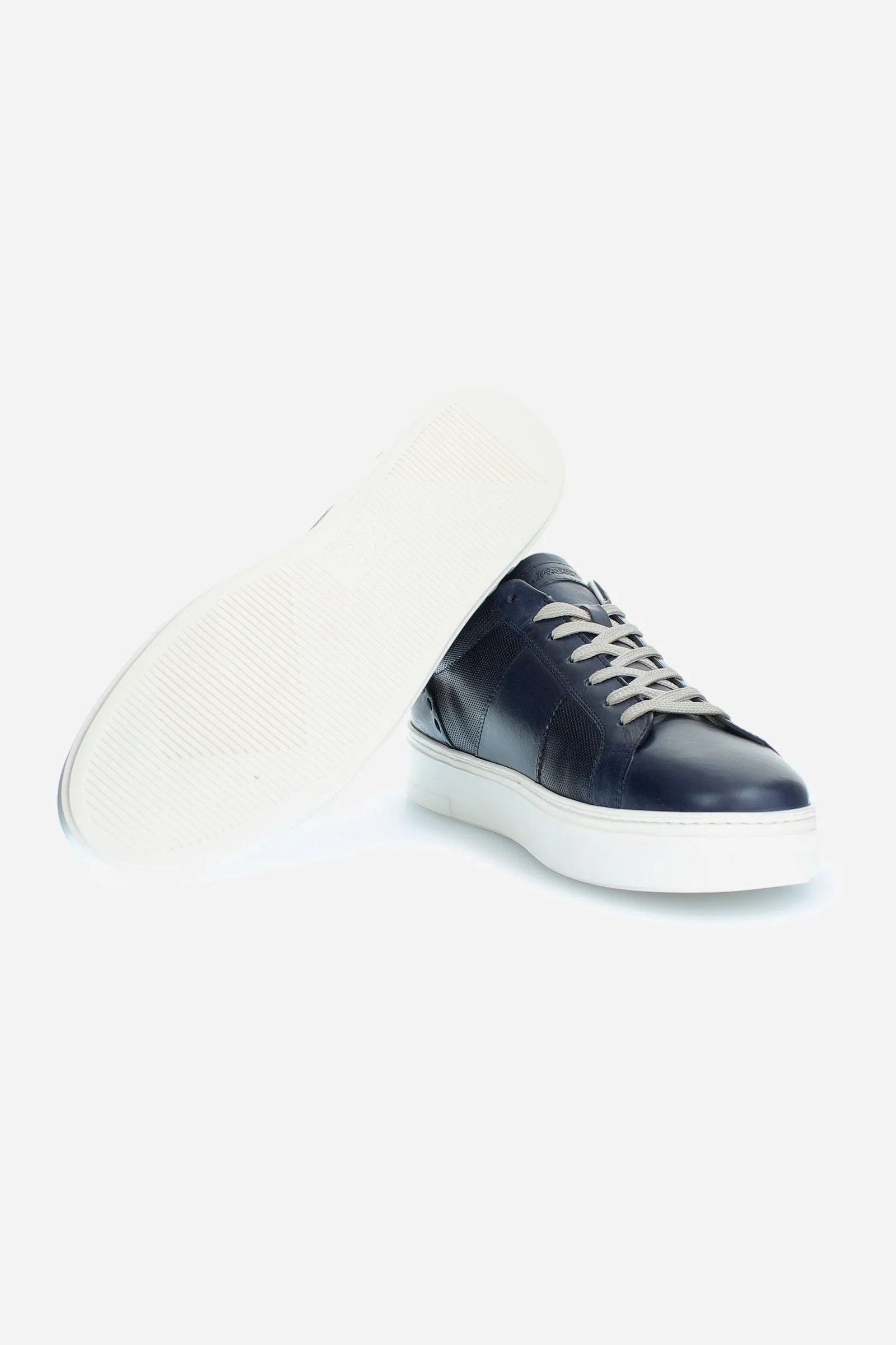 Sneaker da uomo in pelle con inserti a contrasto