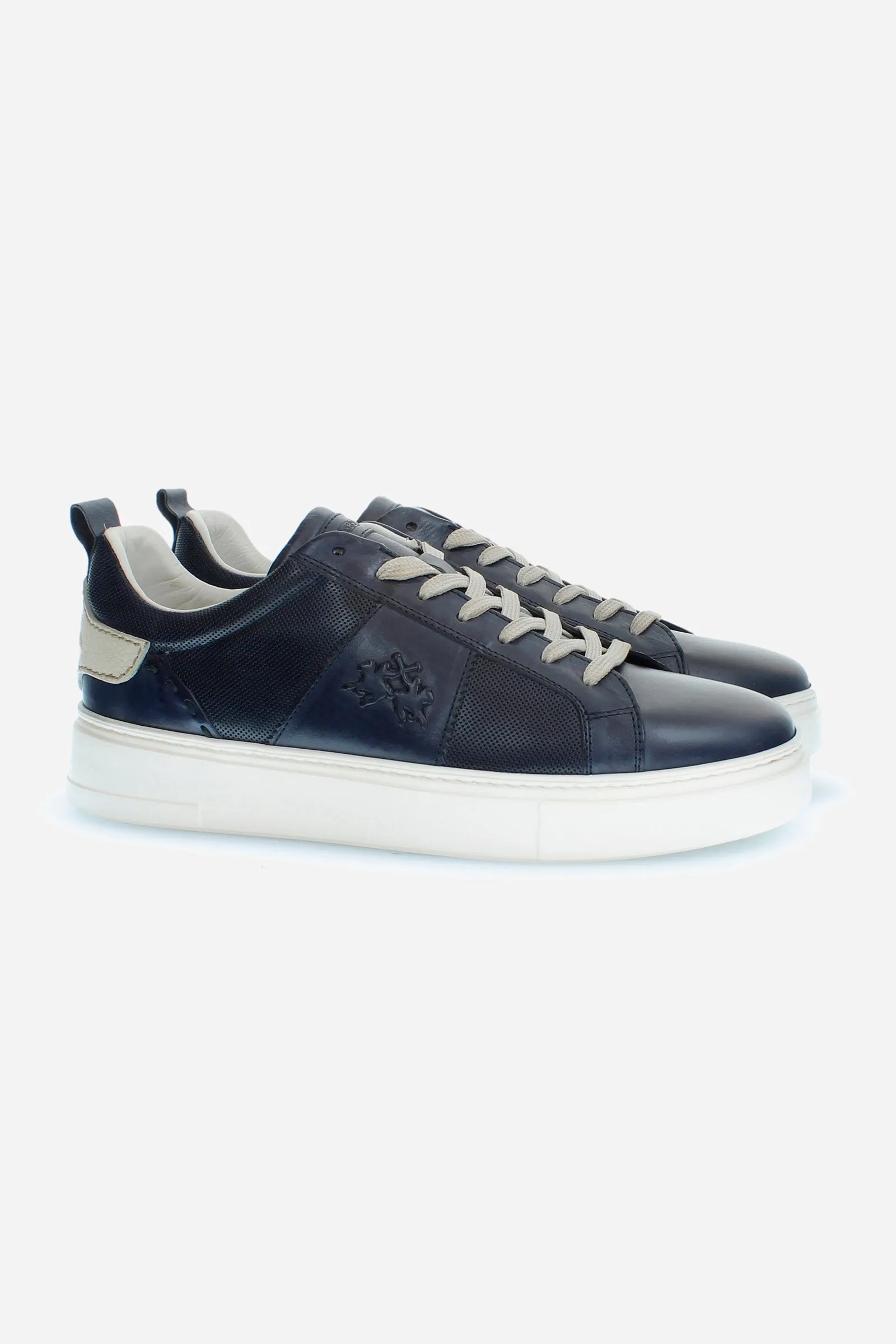 Sneaker da uomo in pelle con inserti a contrasto